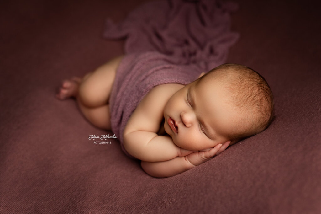 Knuddeliges Newbornbaby-Fotohsooting #12